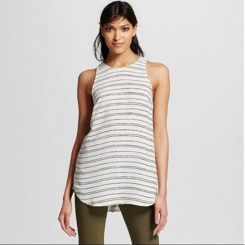 Sleeveless Black and White Striped Top